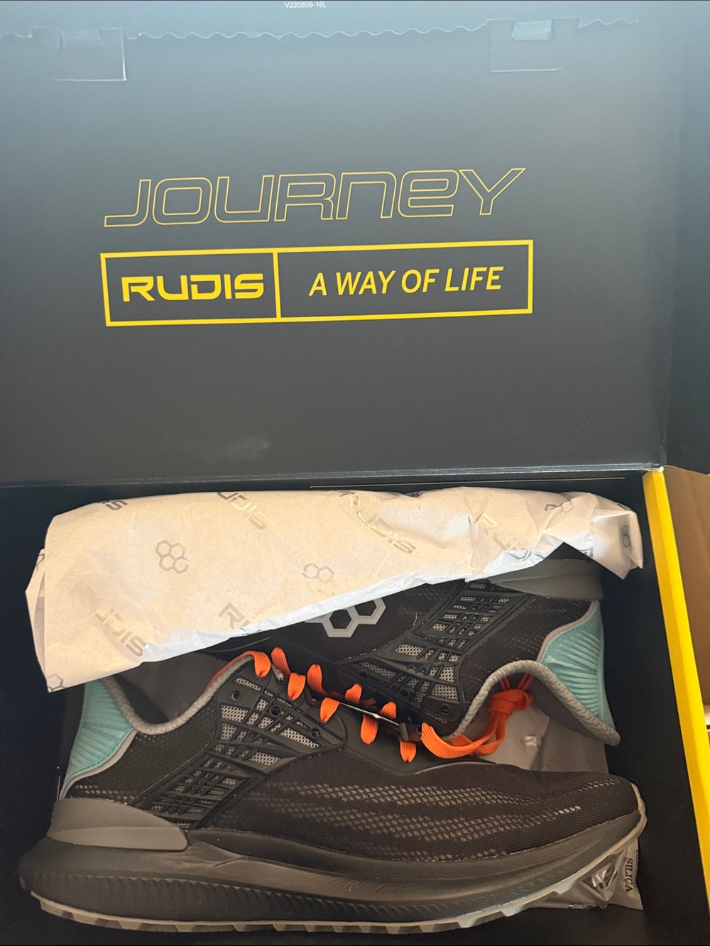 Rudis Men's Black Athletic Shoes with Teal and Orange Accents